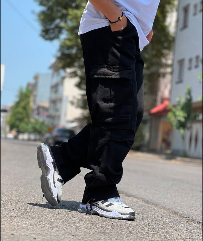 شلوار کارگو مشکی مردانه پارچه جین کجراه با کیفیت فوقالعاده بالا