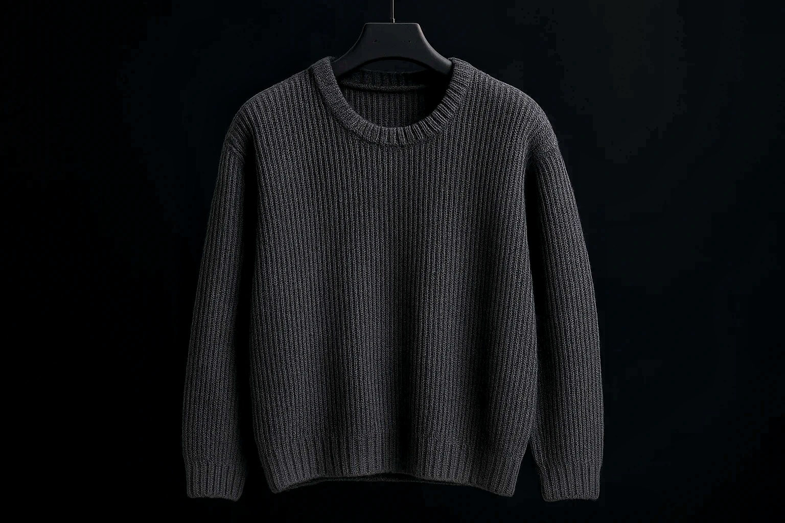 پلیور بافت ذغالی یقه گرد فری سایز اولد مانی ضخیم | شیک و ترند اولد مانی ۲۰۲۵